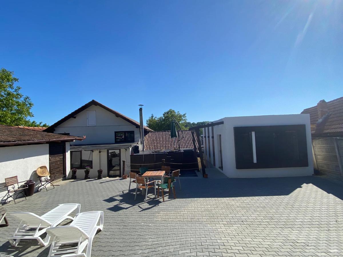 Agropensiunea Colev Maison d'hôtes