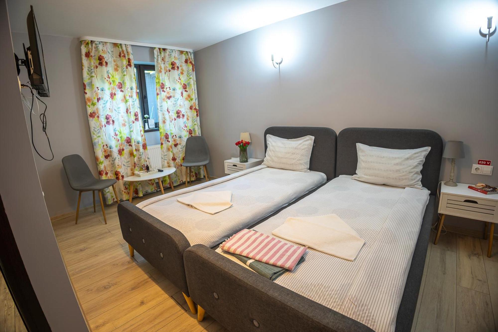 Agropensiunea Colev Guest house Stremt